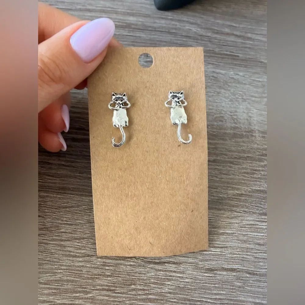 Silver Cat Earrings N1188 - Picture 2 of 4